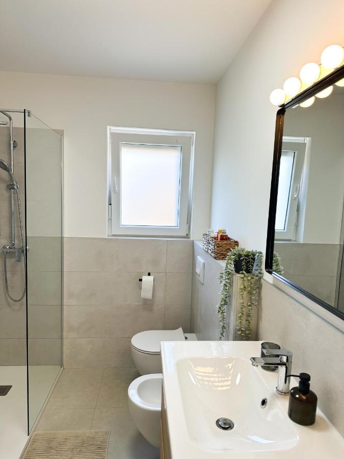 Ulika Parentina Apartment